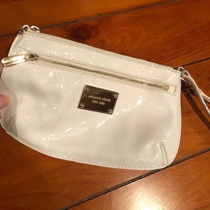 BNWOT  MK Purse / Wristlet